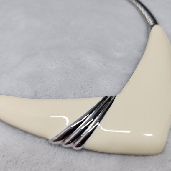 *New Low Price* Retro Monet Necklace - Picture 7 of 11